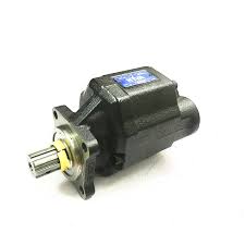 Compact hydraulic gear pump